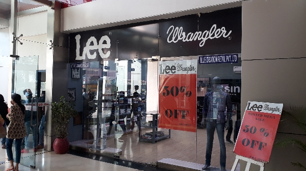 lee wrangler